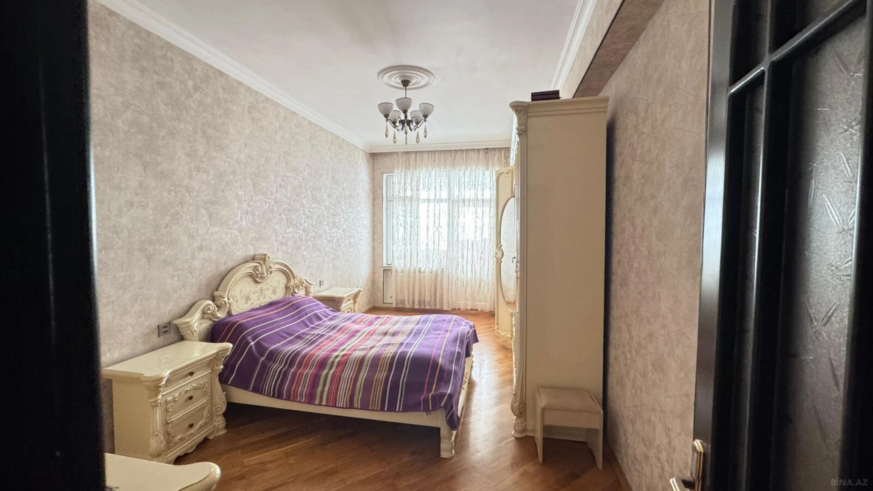 Kirayə verilir 3 otaqlı mənzil 104 m²