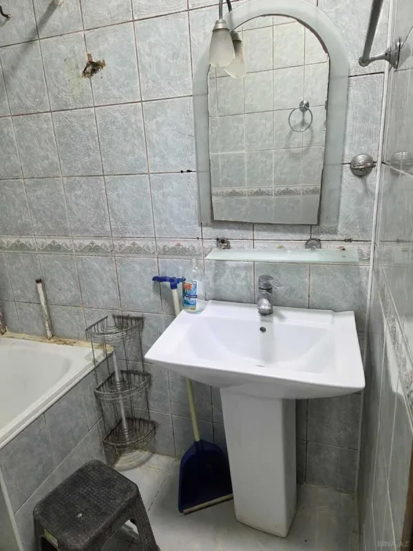 Kirayə verilir 2 otaqlı mənzil 57 m²