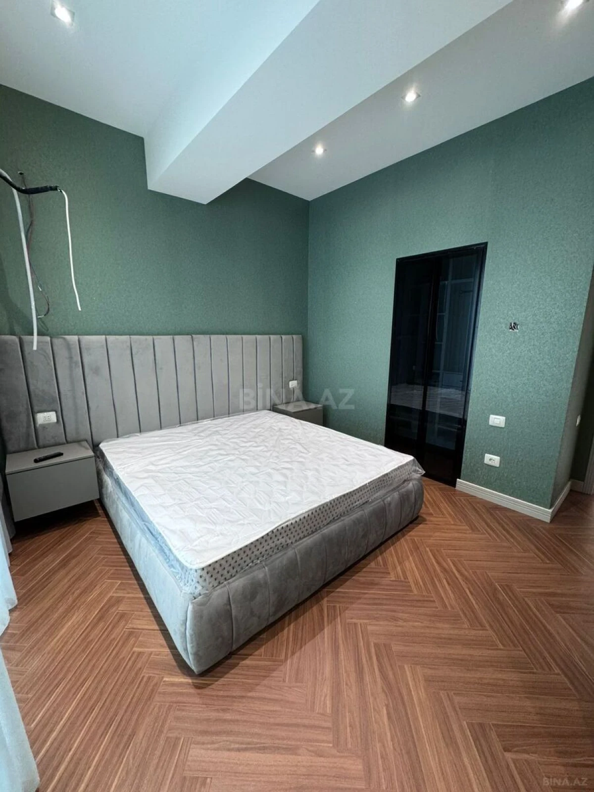Kirayə verilir 2 otaqlı mənzil 80 m²