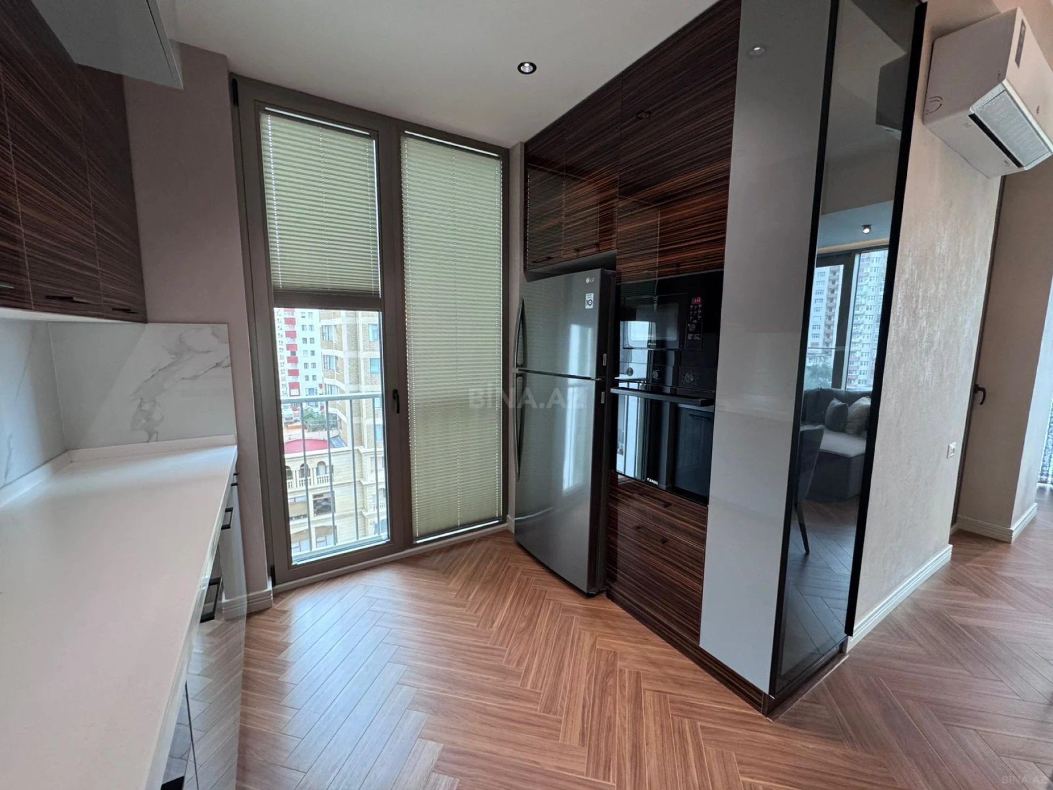 Kirayə verilir 2 otaqlı mənzil 80 m²
