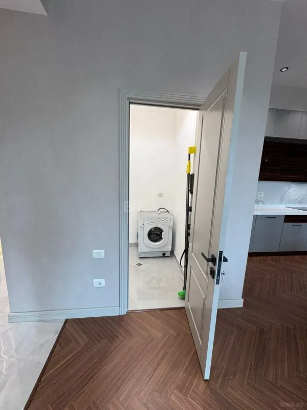 Kirayə verilir 2 otaqlı mənzil 80 m²