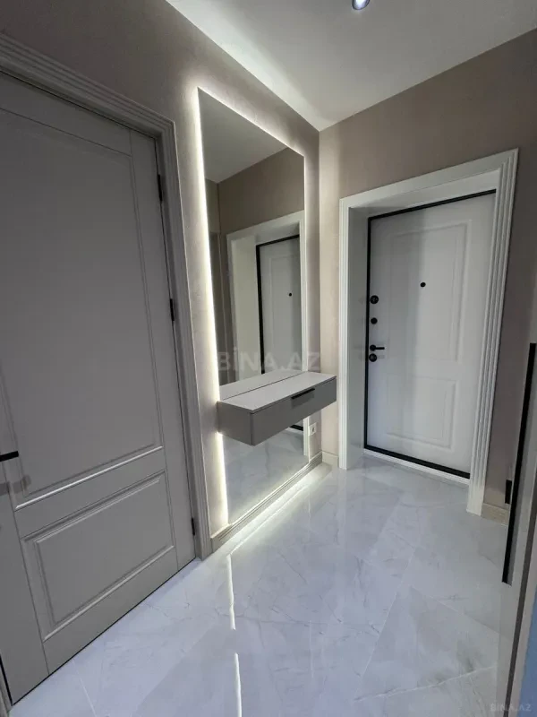 Kirayə verilir 2 otaqlı mənzil 80 m²