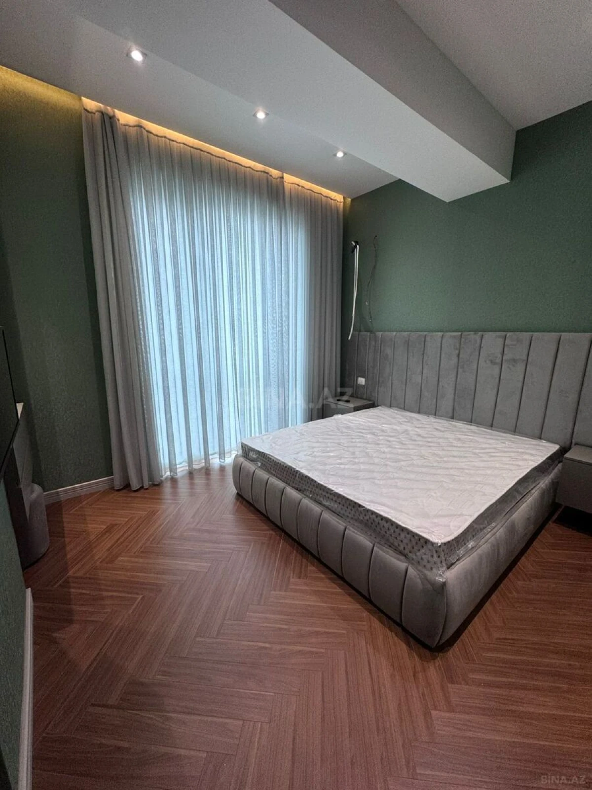 Kirayə verilir 2 otaqlı mənzil 80 m²