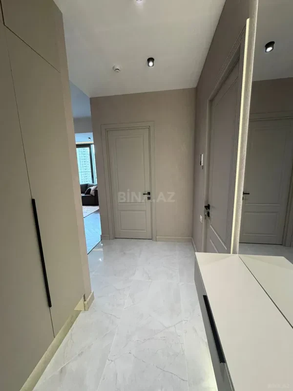 Kirayə verilir 2 otaqlı mənzil 80 m²