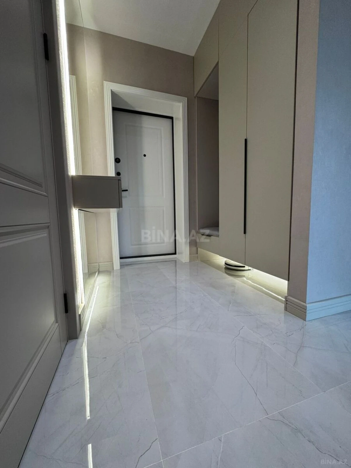 Kirayə verilir 2 otaqlı mənzil 80 m²