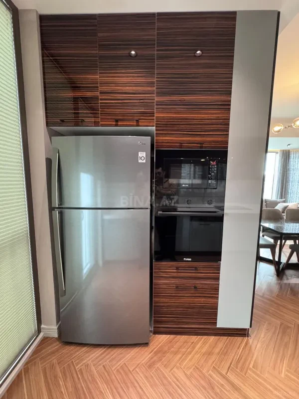 Kirayə verilir 2 otaqlı mənzil 80 m²