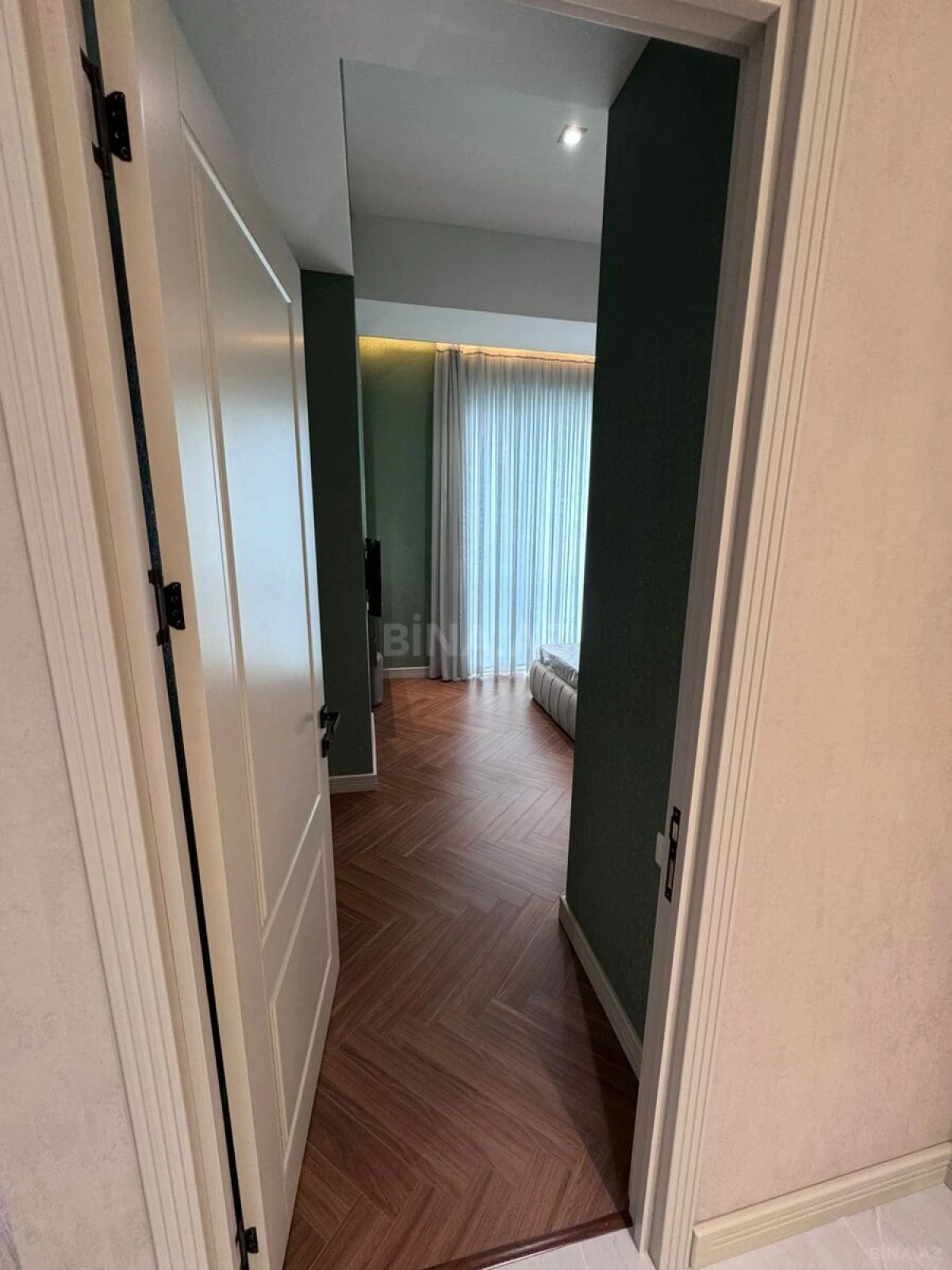 Kirayə verilir 2 otaqlı mənzil 80 m²