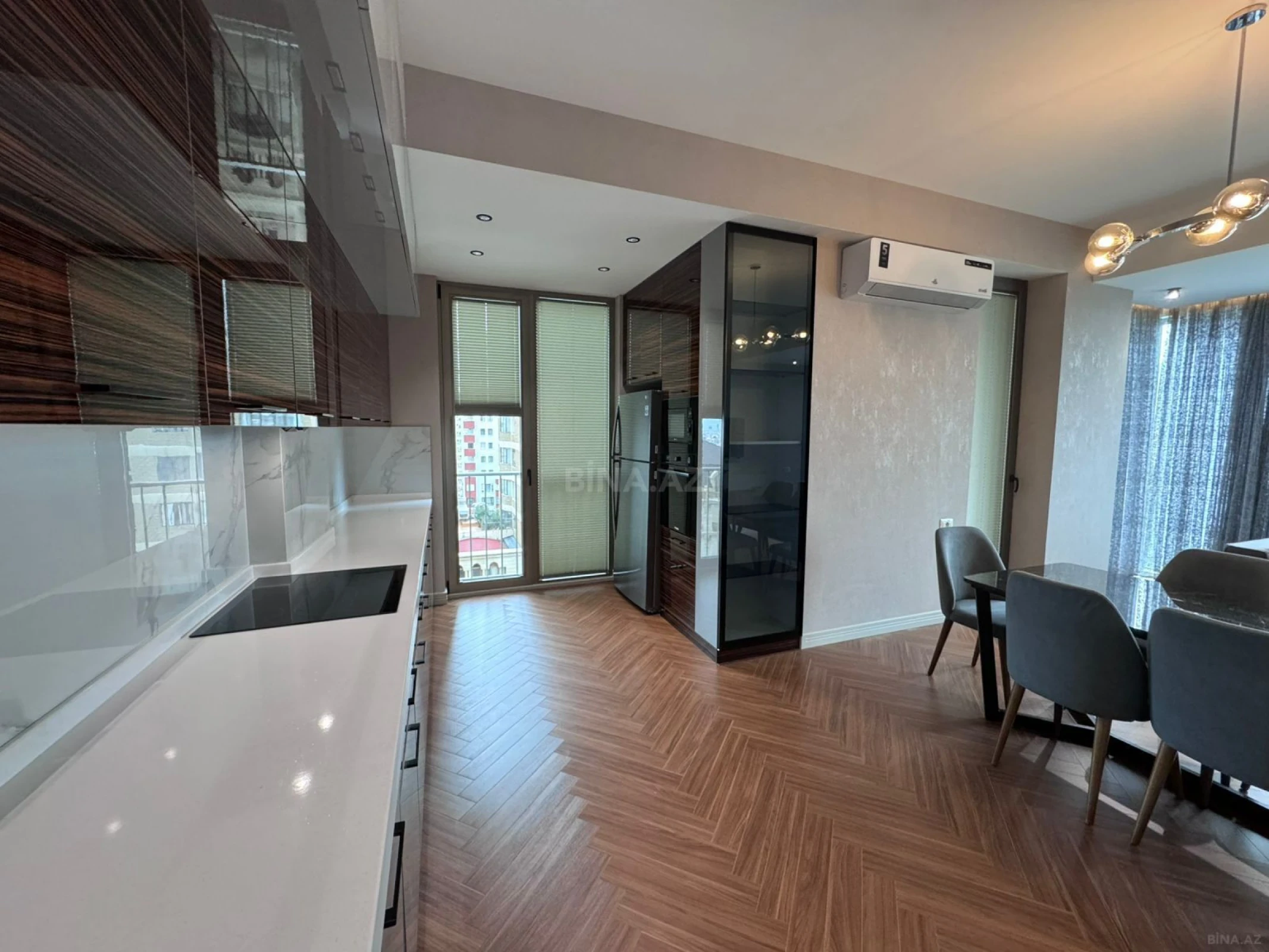 Kirayə verilir 2 otaqlı mənzil 80 m²