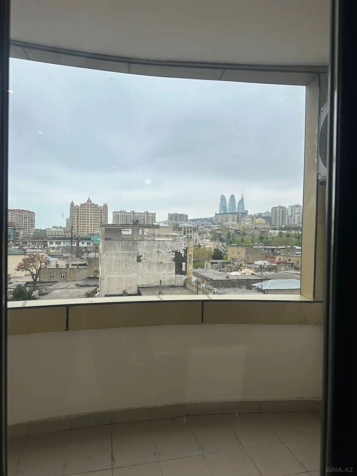 Kirayə verilir 3 otaqlı ofis 150 m²