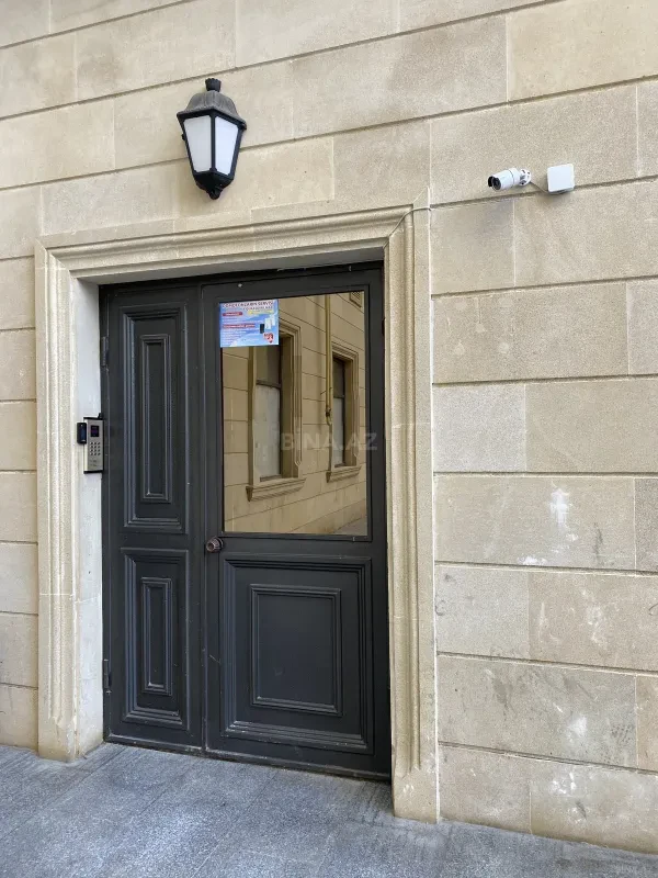 Kirayə verilir 2 otaqlı mənzil 100 m²