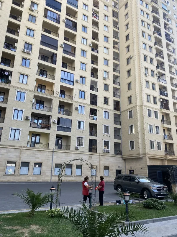 Kirayə verilir 2 otaqlı mənzil 100 m²