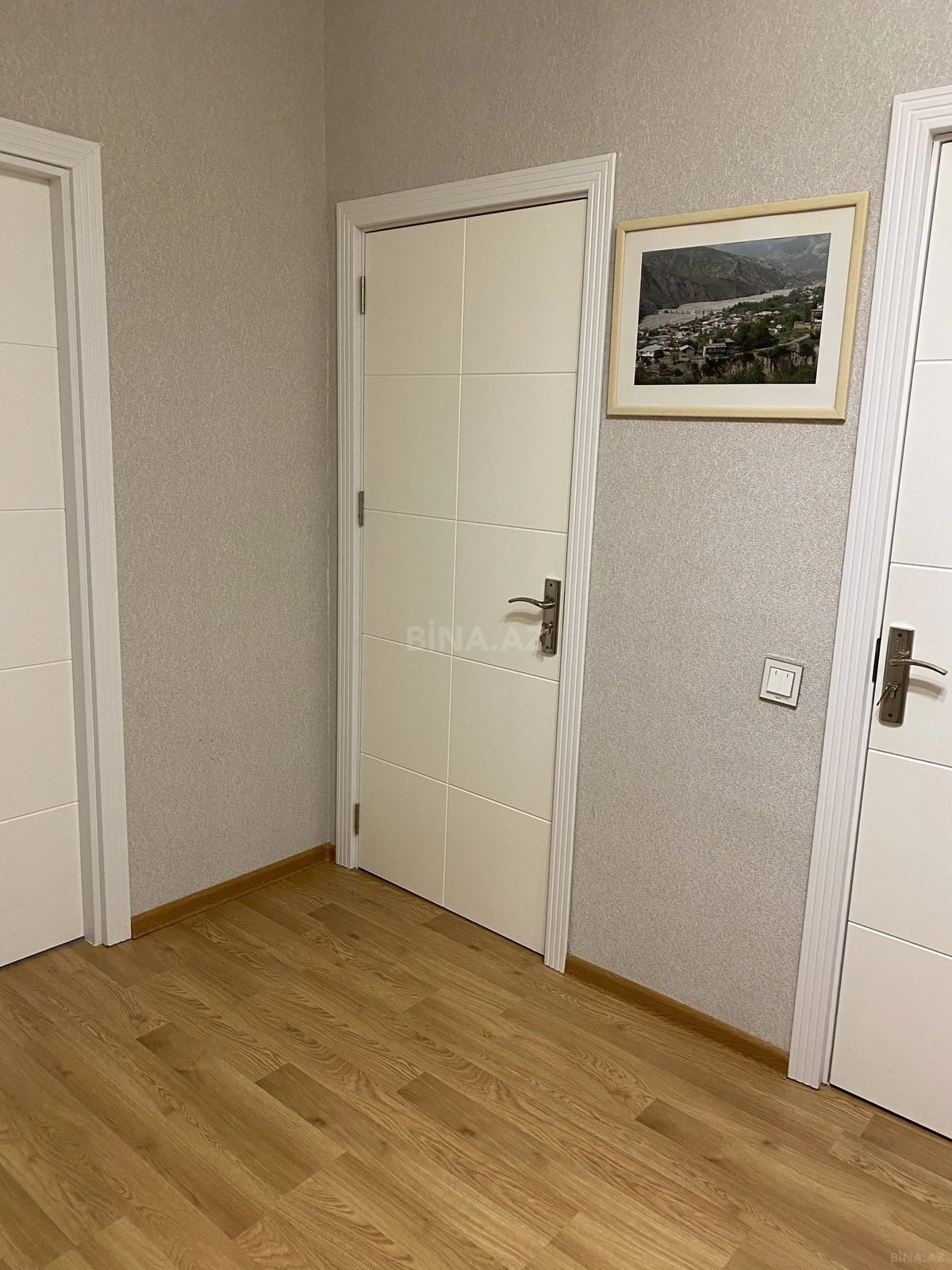 Kirayə verilir 2 otaqlı mənzil 100 m²