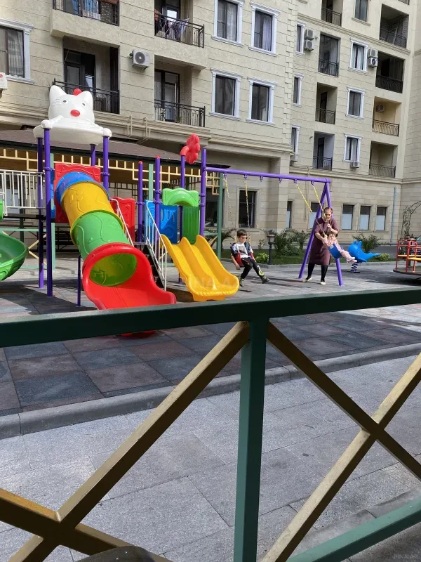 Kirayə verilir 2 otaqlı mənzil 100 m²