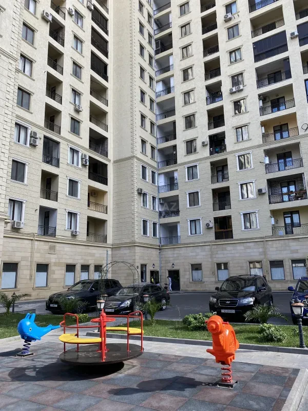 Kirayə verilir 2 otaqlı mənzil 100 m²
