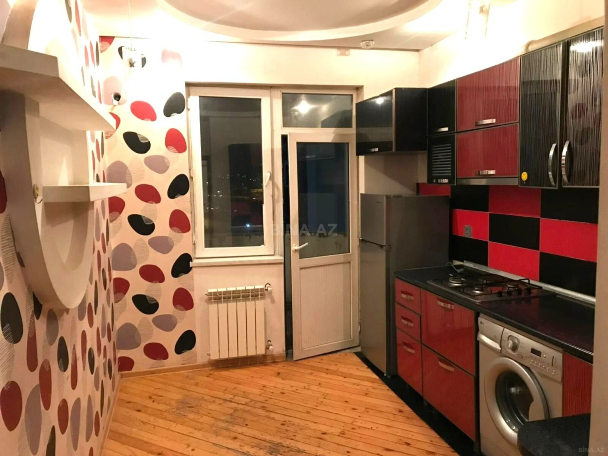 Kirayə verilir 2 otaqlı mənzil 95 m²