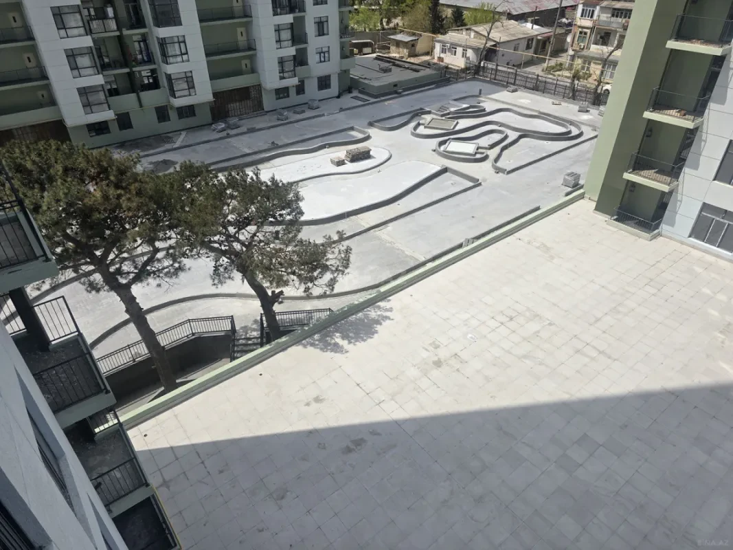 Satılır 3 otaqlı mənzil 147 m²