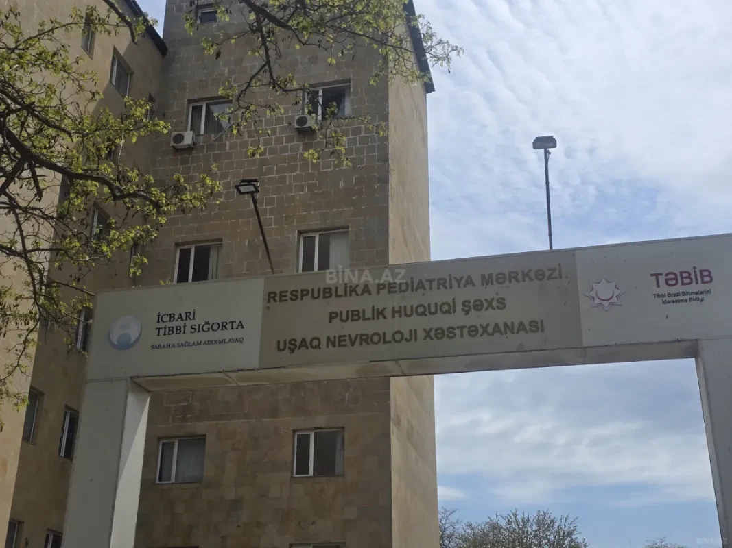 Satılır 3 otaqlı mənzil 147 m²
