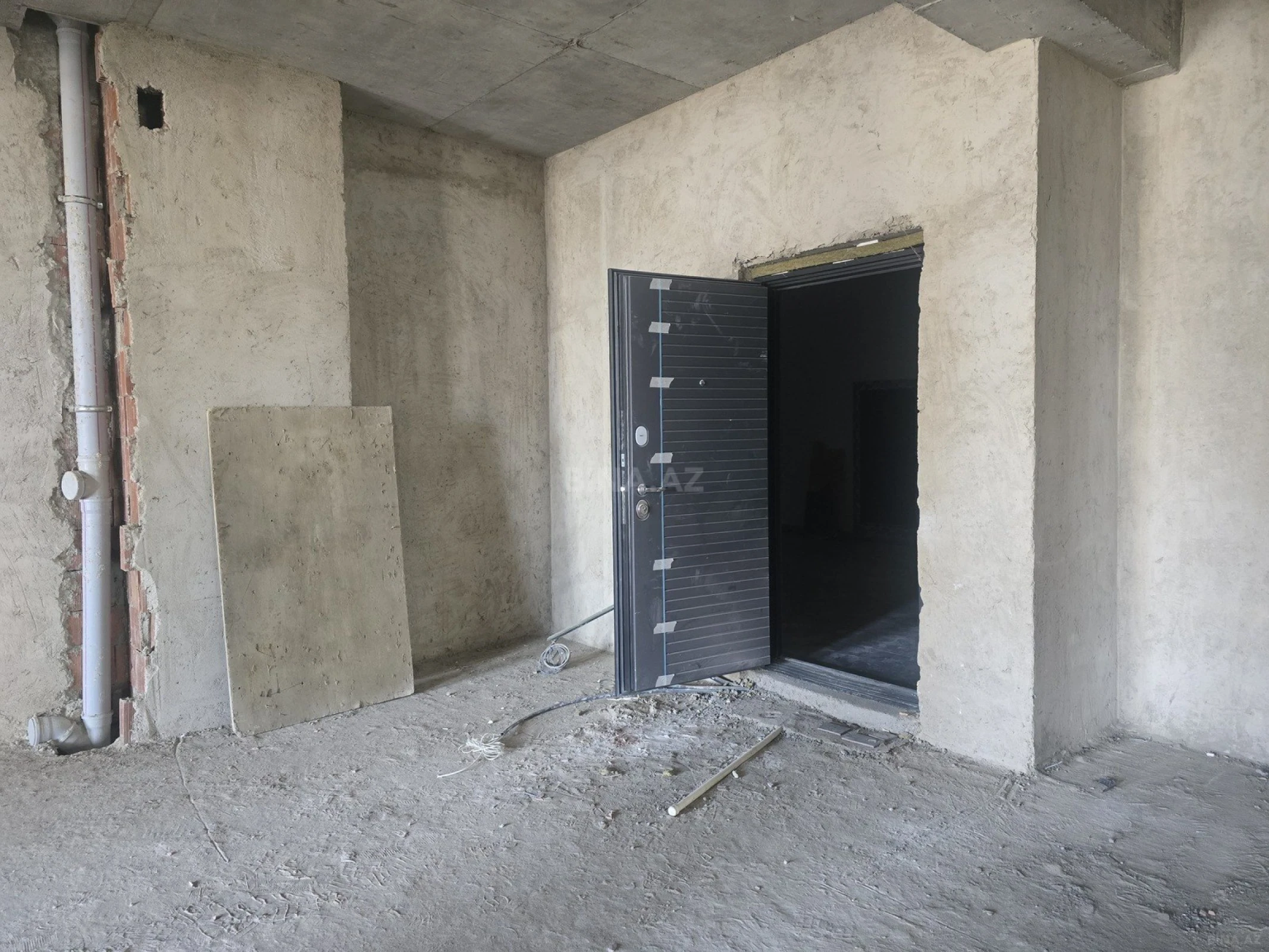 Satılır 3 otaqlı mənzil 147 m²