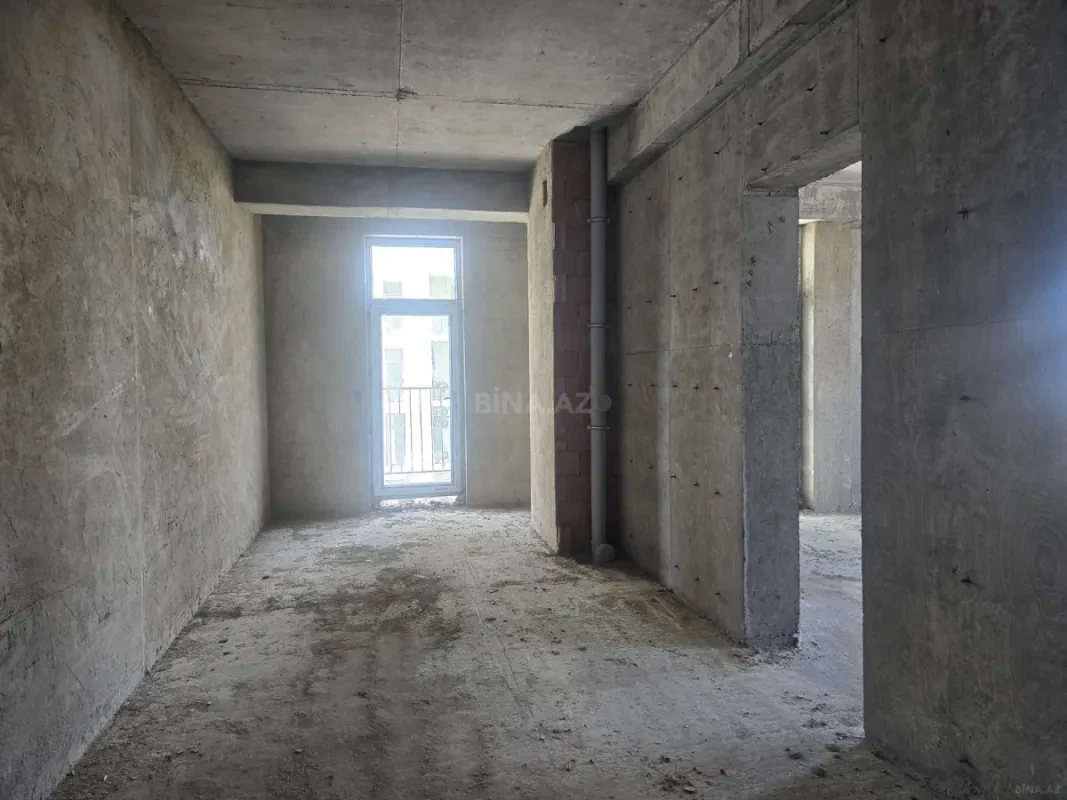 Satılır 3 otaqlı mənzil 147 m²