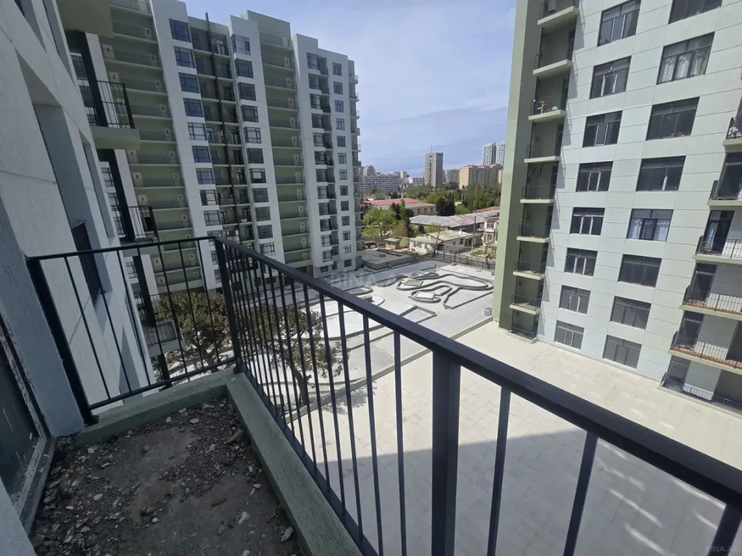 Satılır 3 otaqlı mənzil 147 m²