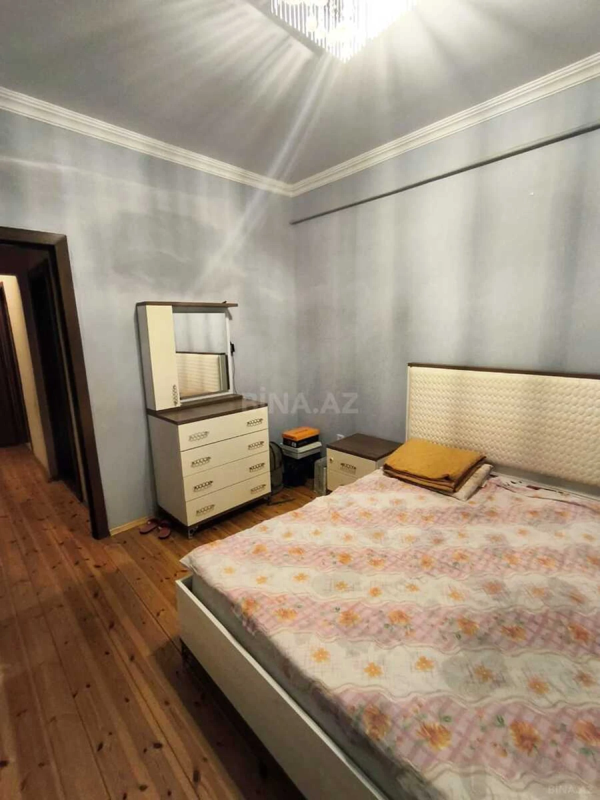 Kirayə verilir 2 otaqlı mənzil 65 m²