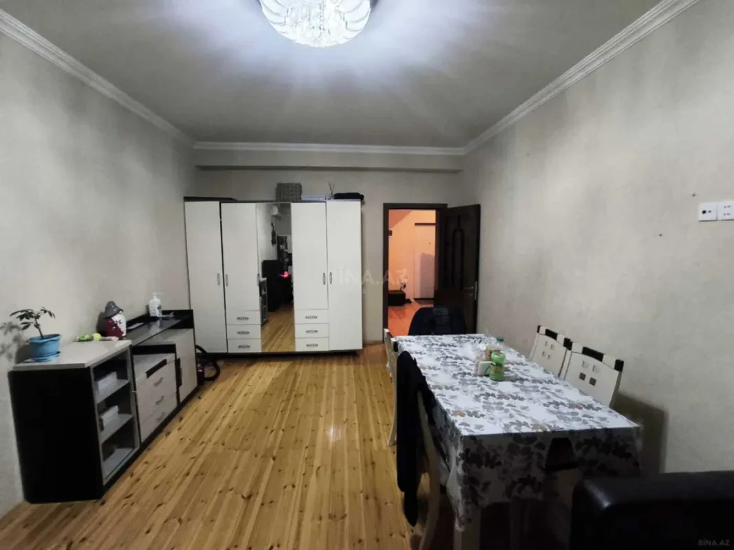 Kirayə verilir 2 otaqlı mənzil 65 m²