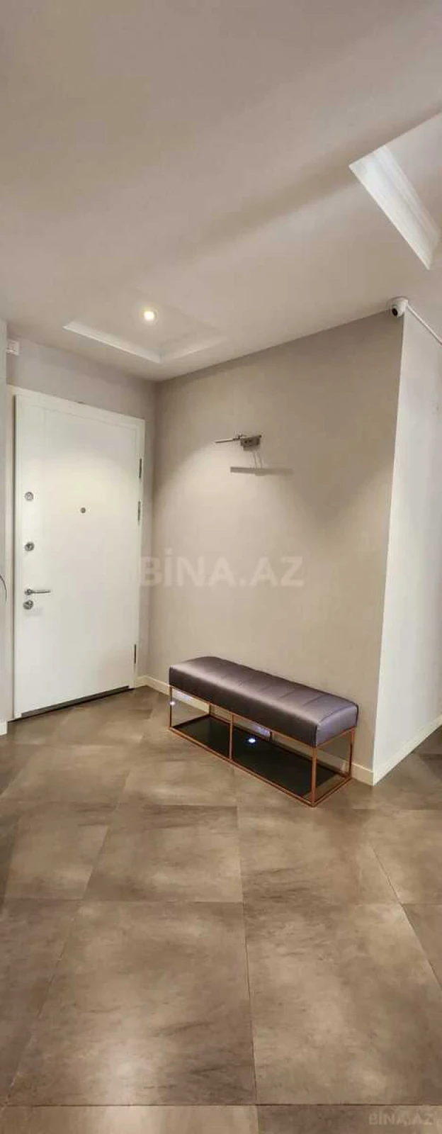 Kirayə verilir 3 otaqlı mənzil 160 m²