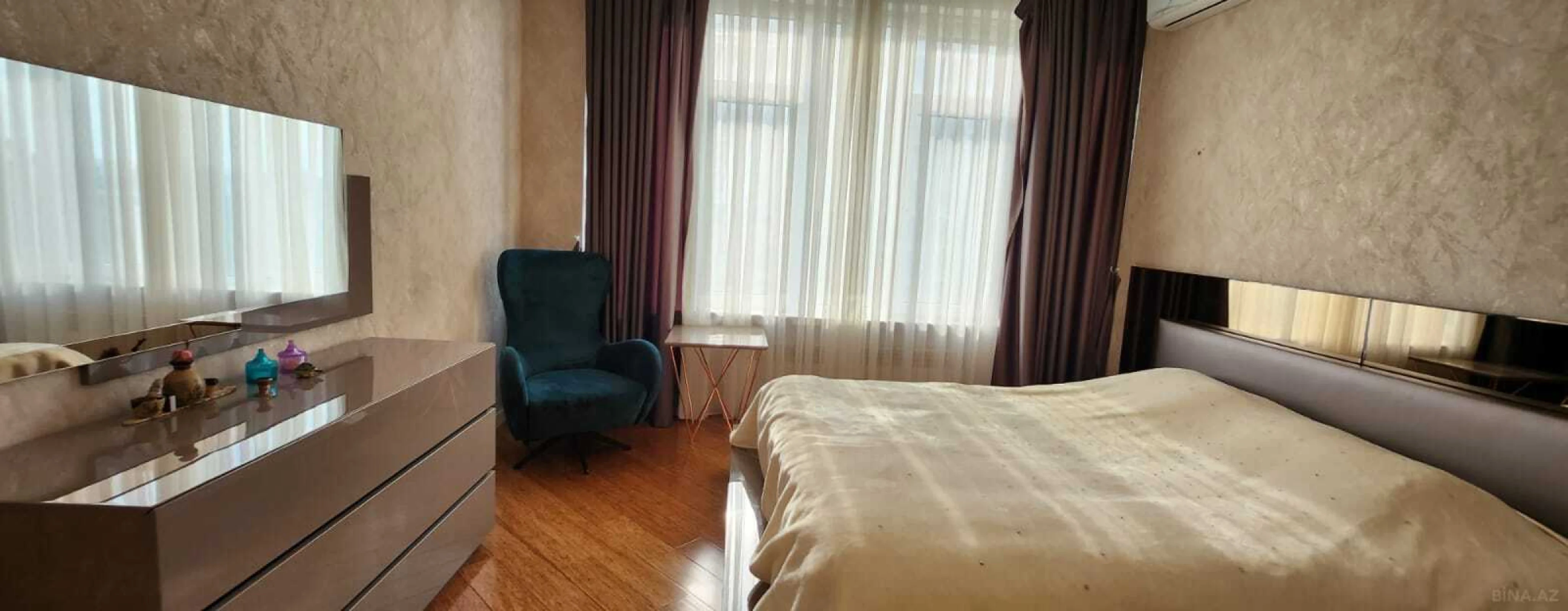 Kirayə verilir 3 otaqlı mənzil 160 m²