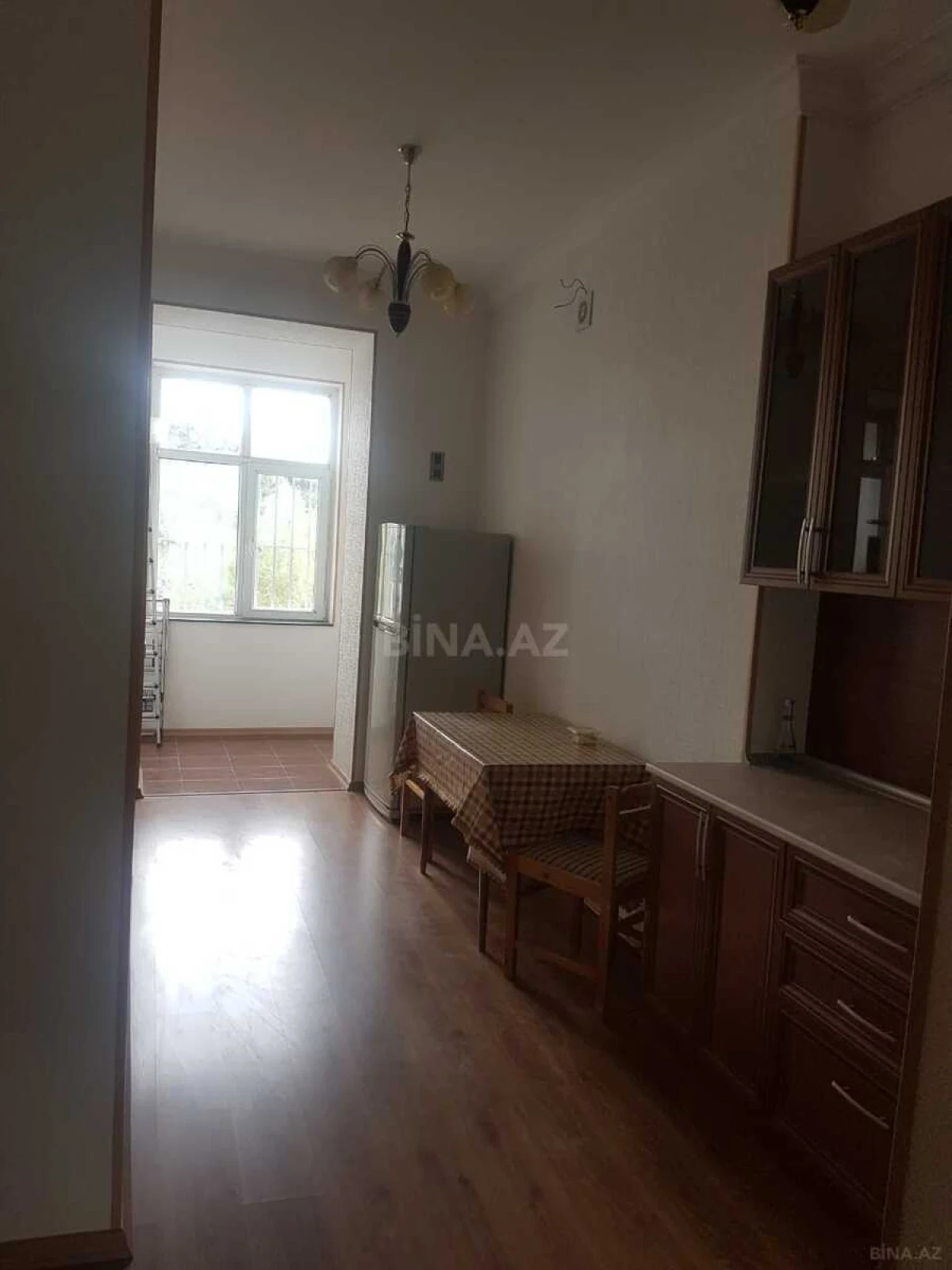 Kirayə verilir 2 otaqlı mənzil 70 m²