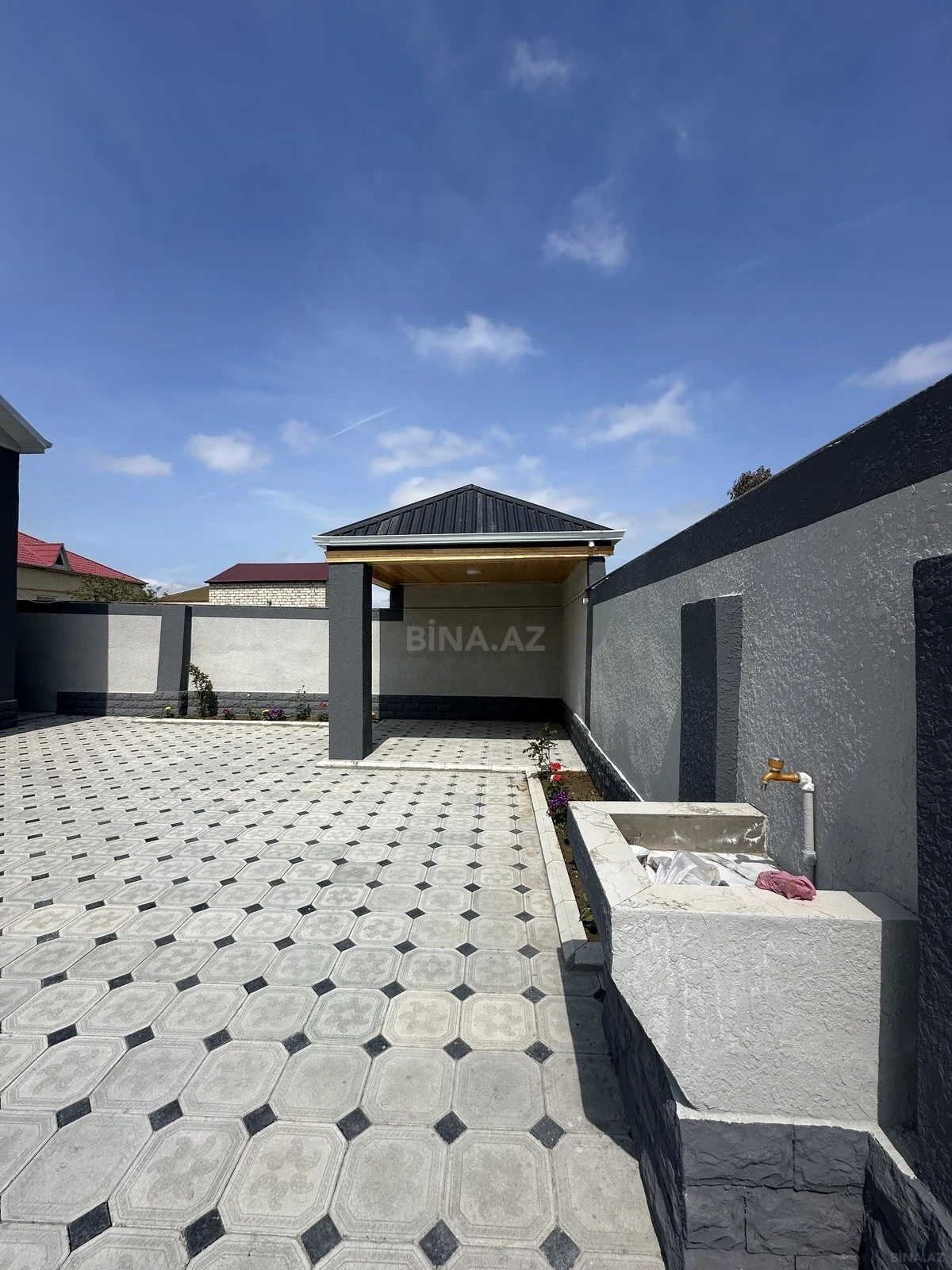 Satılır 4 otaqlı həyət evi 130 m²