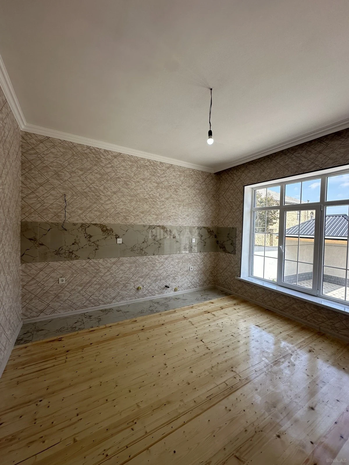 Satılır 4 otaqlı həyət evi 130 m²