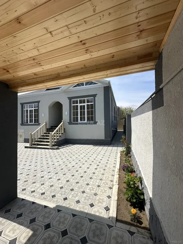 Satılır 4 otaqlı həyət evi 130 m²