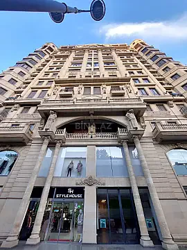 Satılır 4 otaqlı mənzil 288 m² — Bakı 4 otaq 288.00 m²