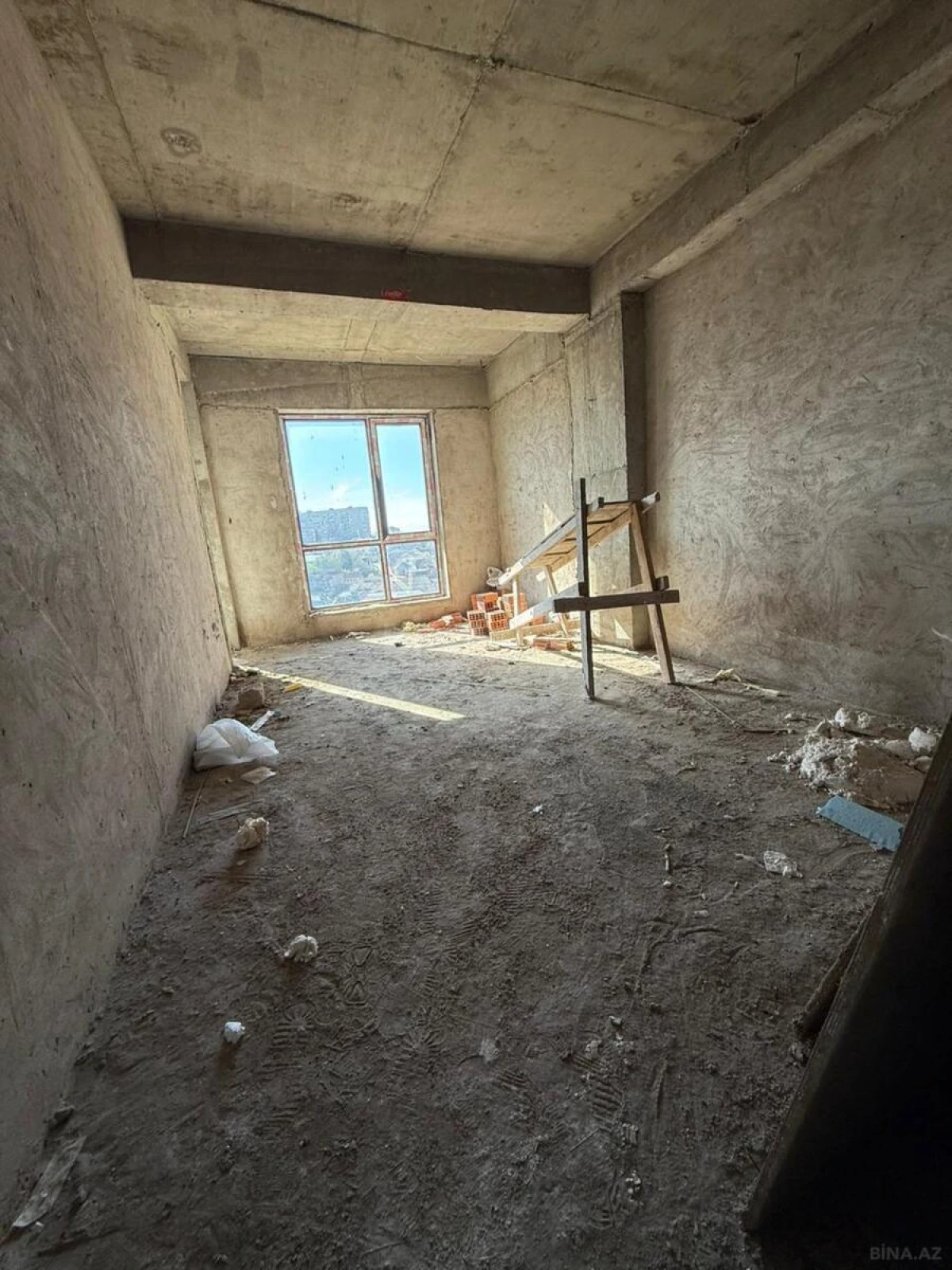 Satılır 1 otaqlı mənzil 54 m²