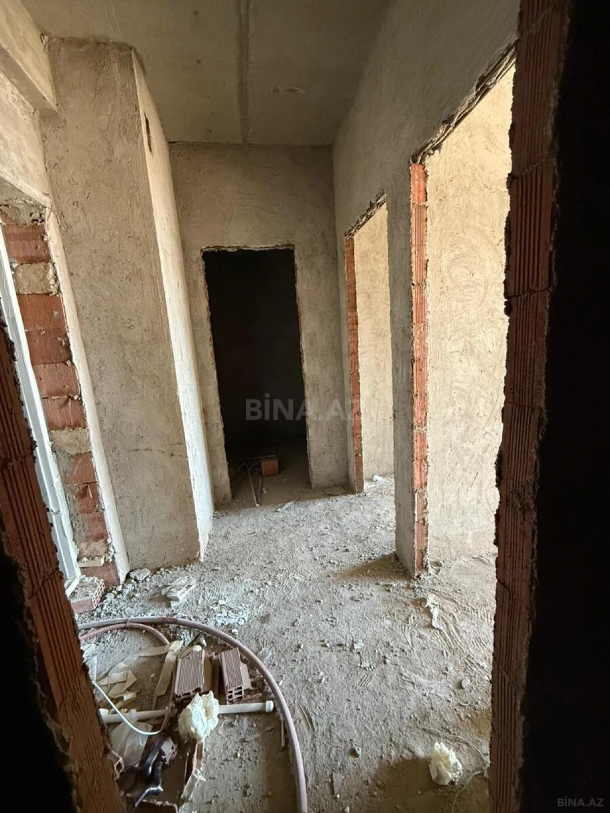 Satılır 1 otaqlı mənzil 54 m²
