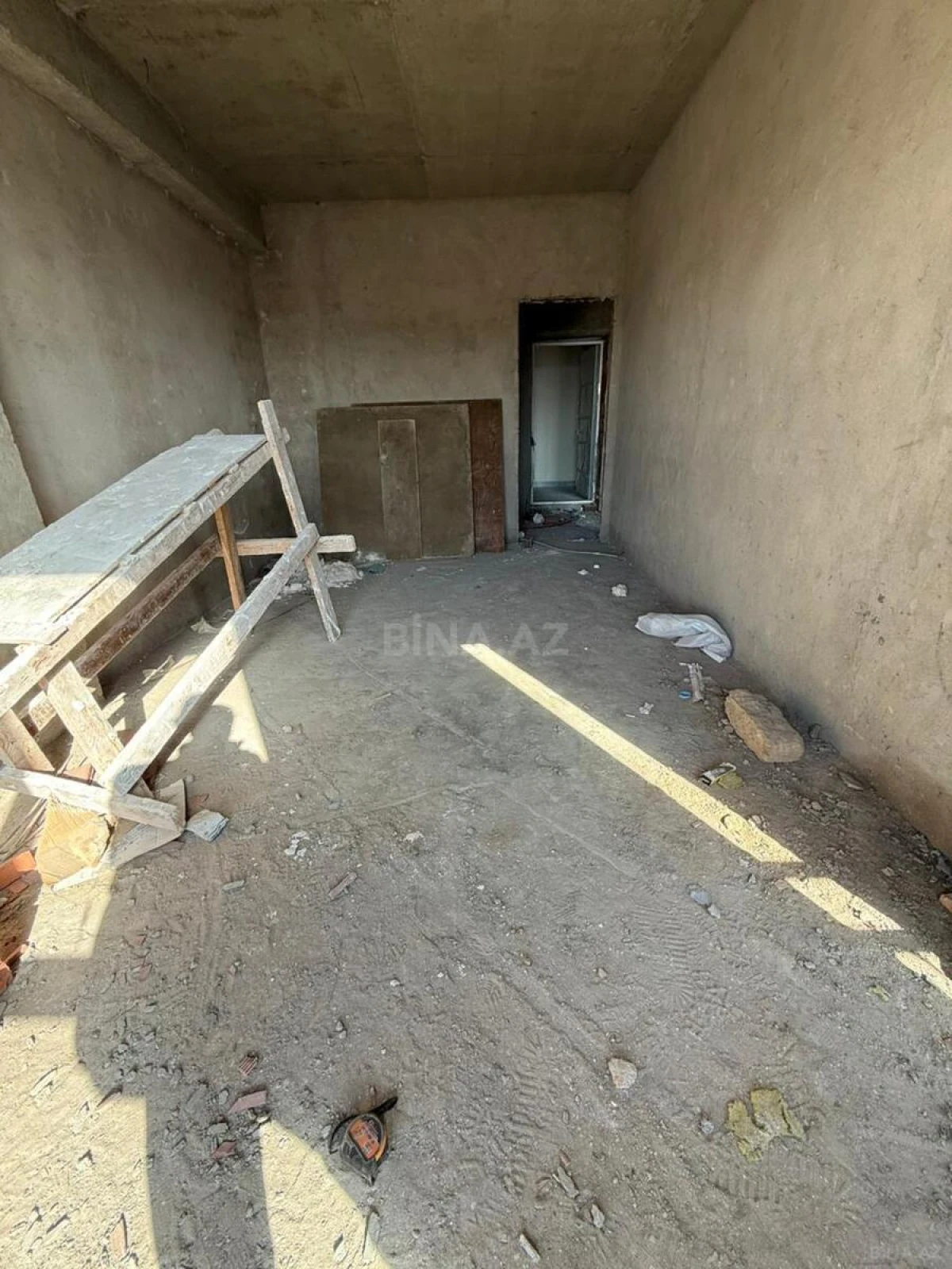 Satılır 1 otaqlı mənzil 54 m²
