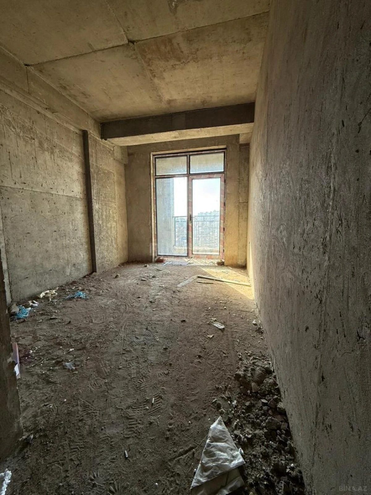 Satılır 1 otaqlı mənzil 54 m²