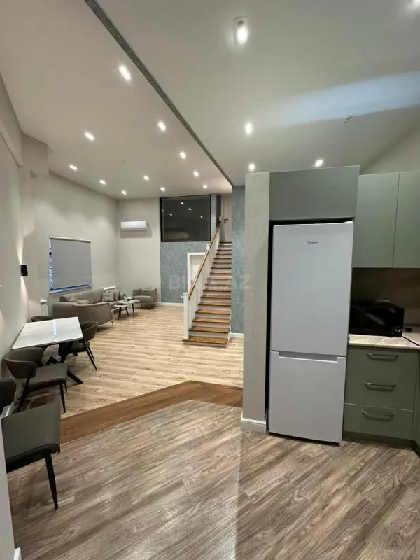 Kirayə verilir 3 otaqlı mənzil 100 m²