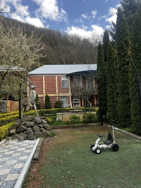 Satılır 6 otaqlı həyət evi 200 m²