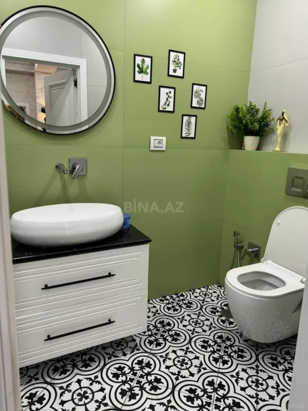 Kirayə verilir 3 otaqlı mənzil 135 m²