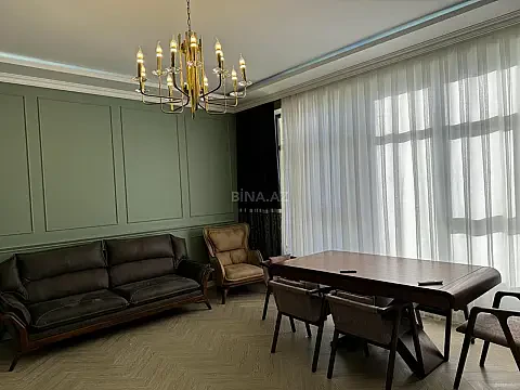 Kirayə verilir 3 otaqlı mənzil 135 m²