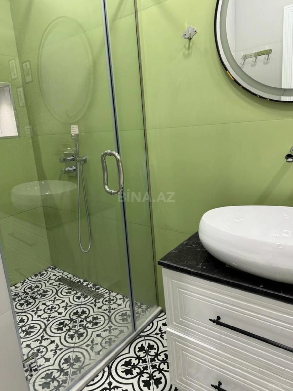 Kirayə verilir 3 otaqlı mənzil 135 m²