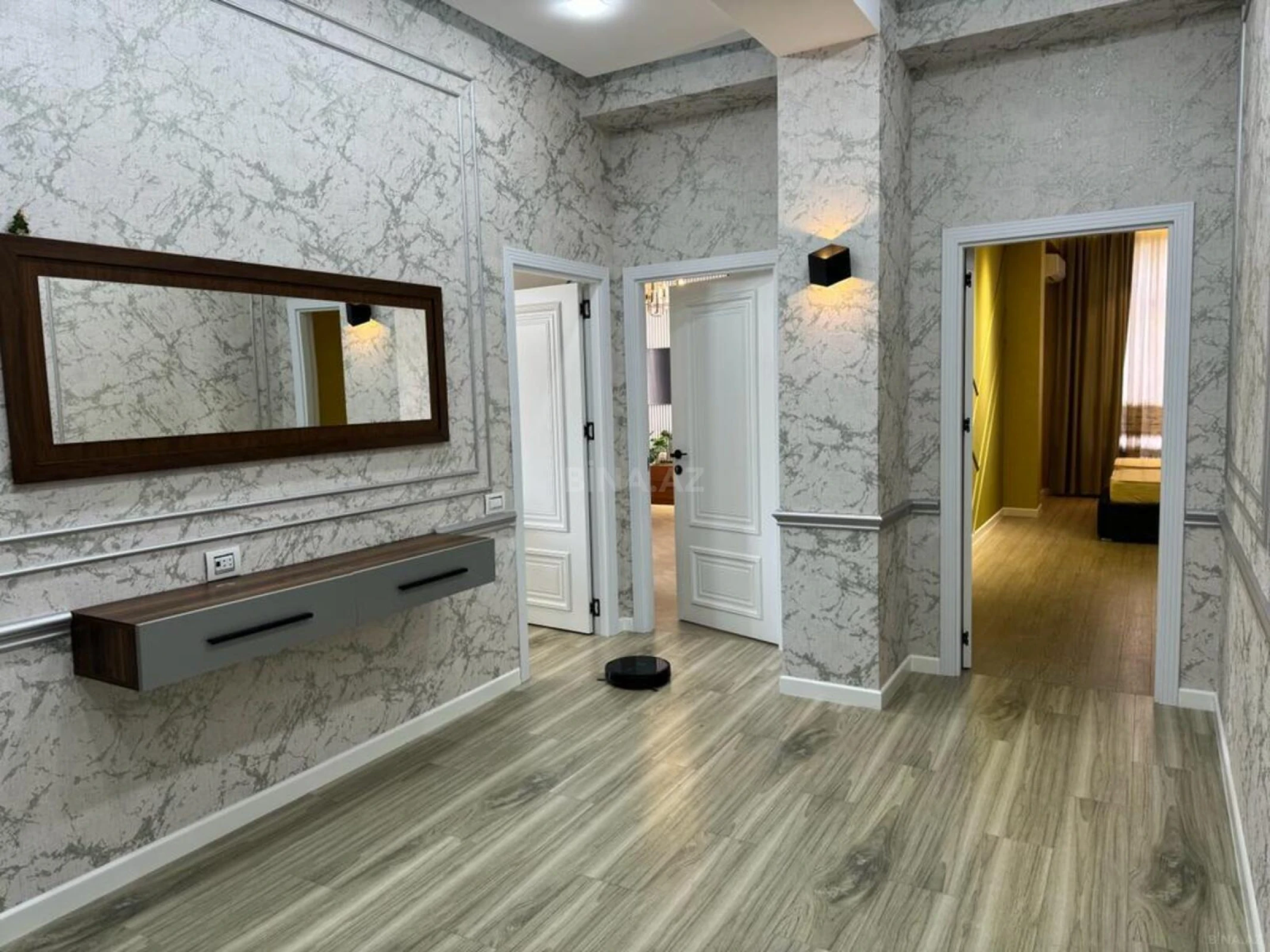Kirayə verilir 3 otaqlı mənzil 135 m²