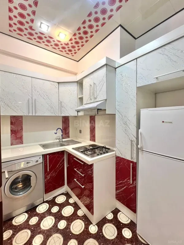 Kirayə verilir 2 otaqlı mənzil 65 m²