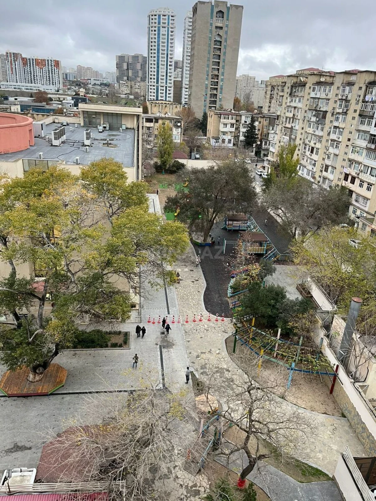 Satılır 3 otaqlı mənzil 75 m²