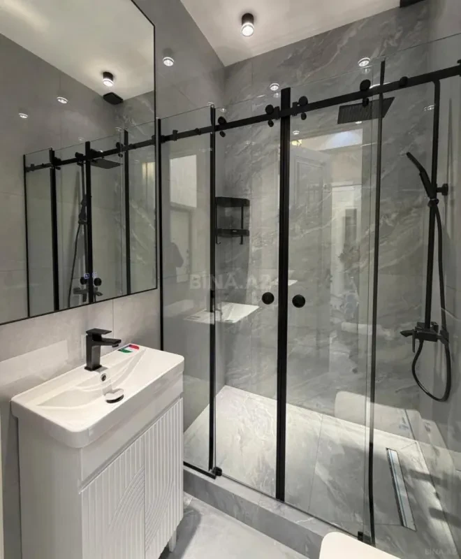 Kirayə verilir 3 otaqlı mənzil 115 m²