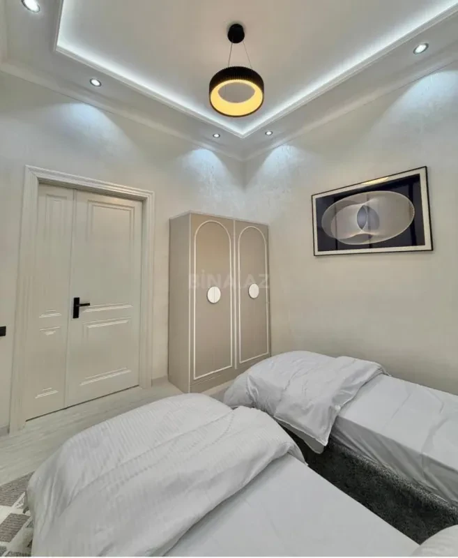 Kirayə verilir 3 otaqlı mənzil 115 m²