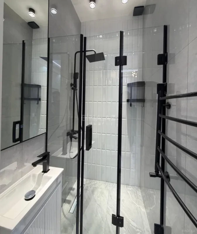 Kirayə verilir 3 otaqlı mənzil 115 m²