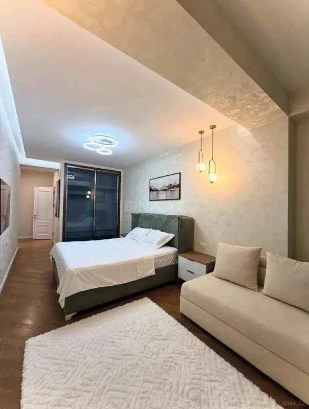 Kirayə verilir 3 otaqlı mənzil 145 m²
