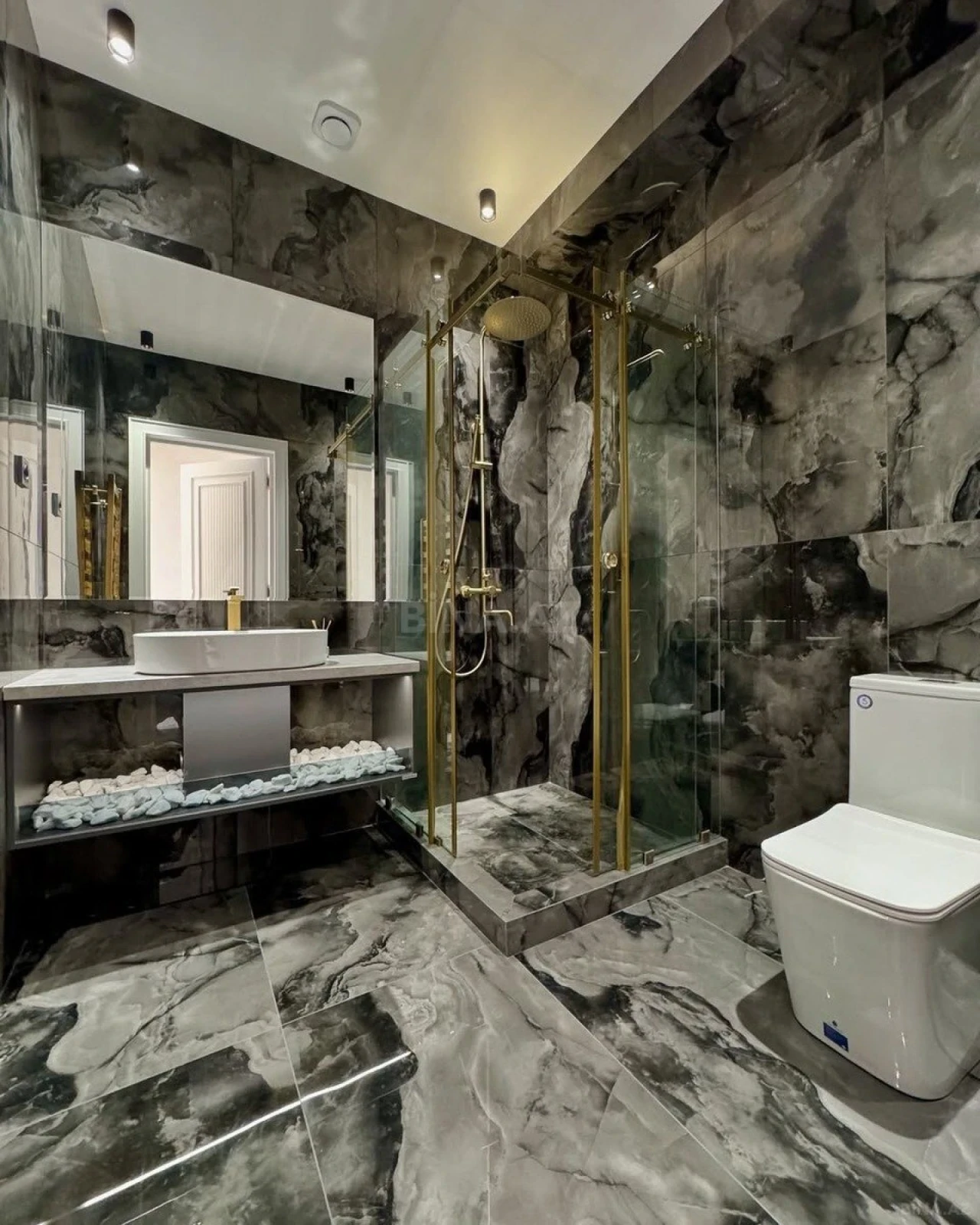 Kirayə verilir 4 otaqlı həyət evi 250 m²